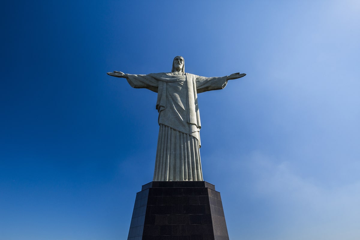 Statyn Kristus Frälsaren är ett av världens underverk