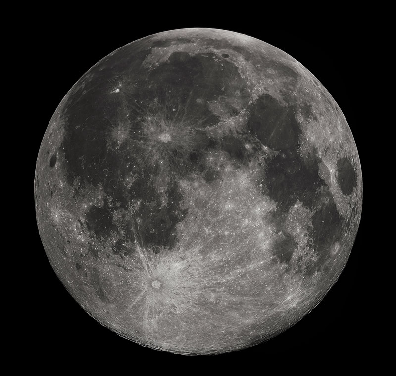Fact: We can only see one side of the moon from Earth