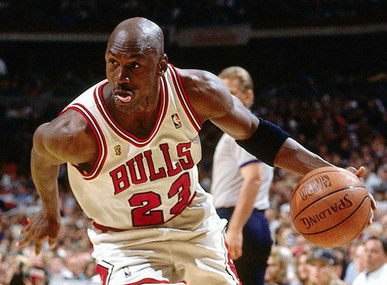 Fakta: Michael Jordan har för vana att räcka ut tungan när han koncentrerar sig